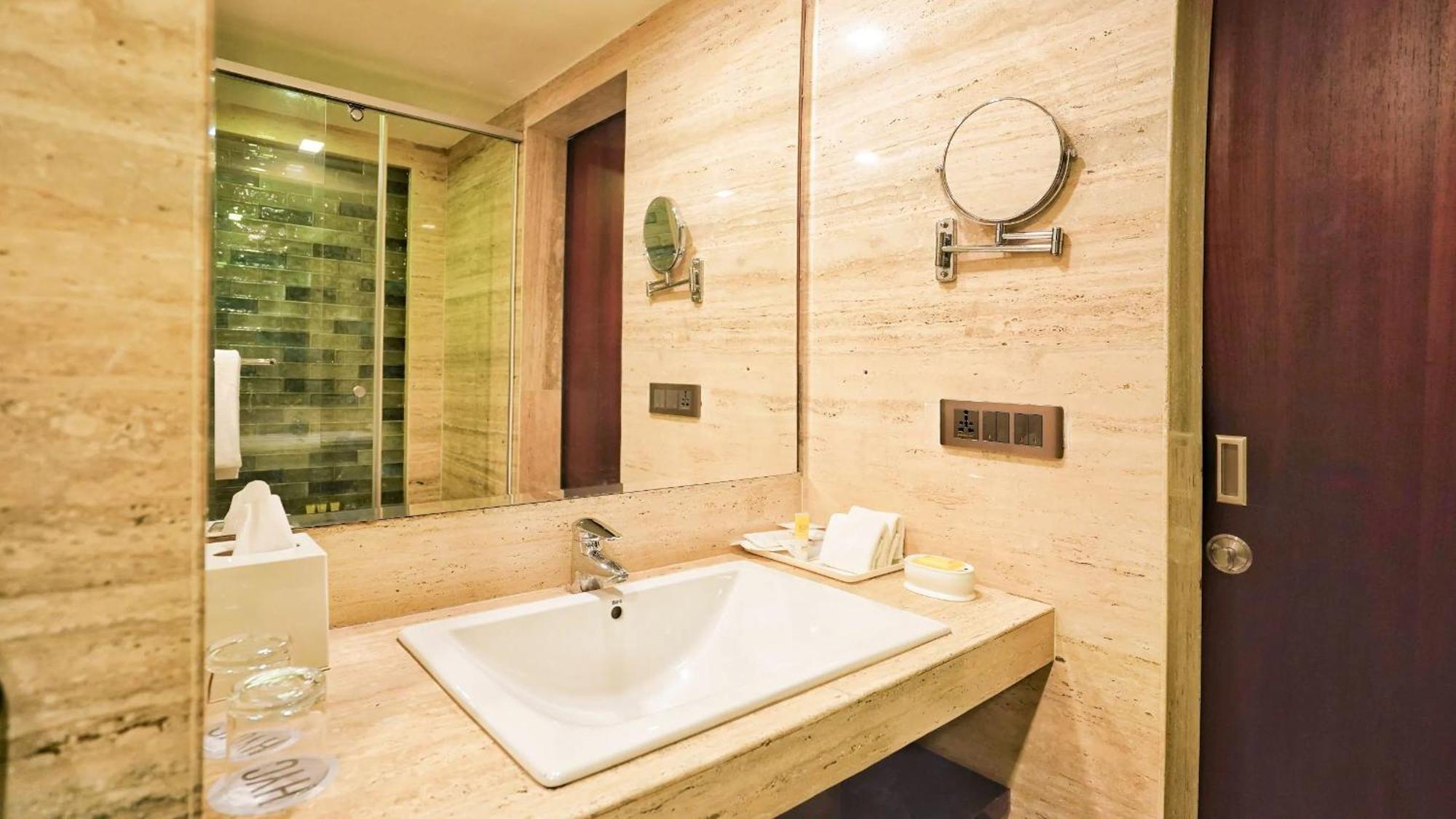 Hotel De Ocaen By Igi Airport New Delhi